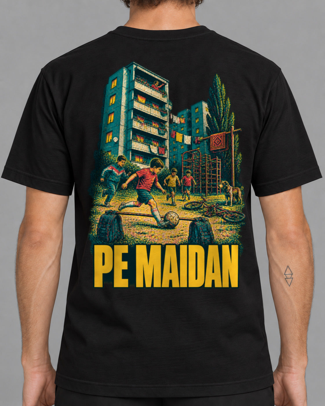 Tricou Pe Maidan-1